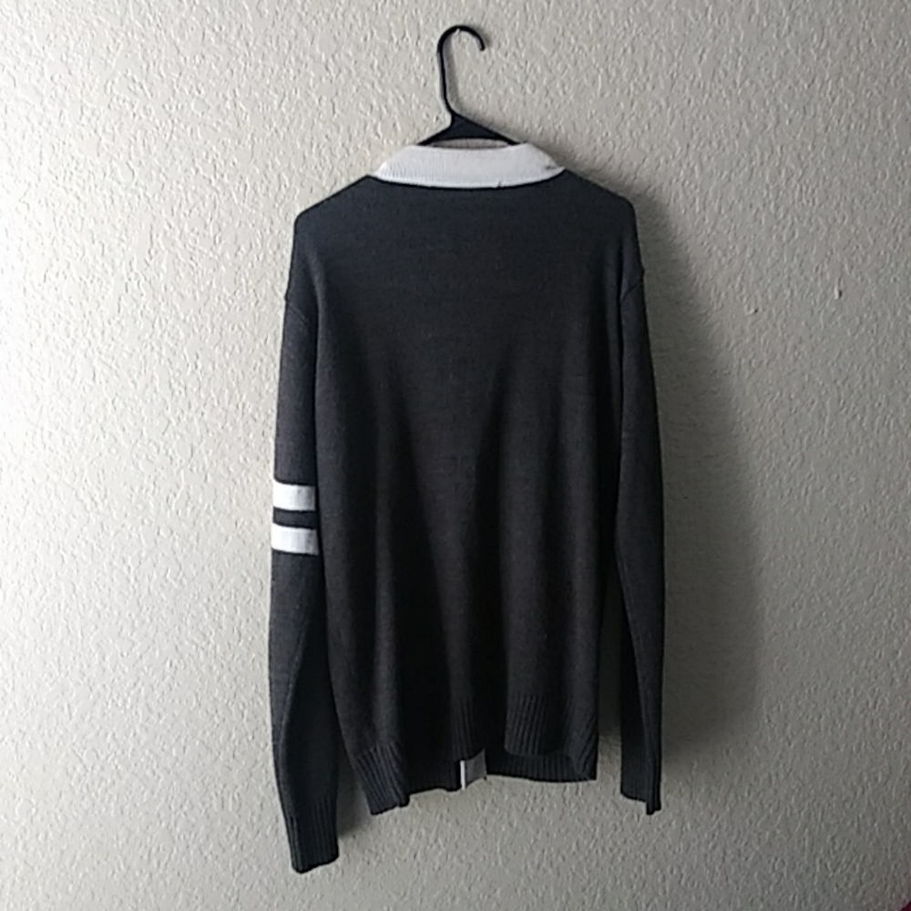 Cardigan - Picture 2 of 3